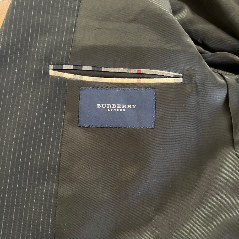 Burberry London United Blazer 100% Wool 48R Pinstripes Black Model HBS40 - Picture 6 of 11